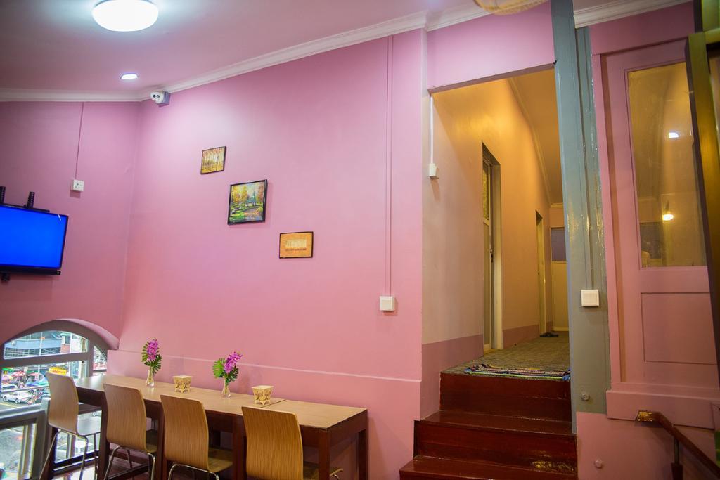 The Sat Yangon Vandrehjem Eksteriør billede