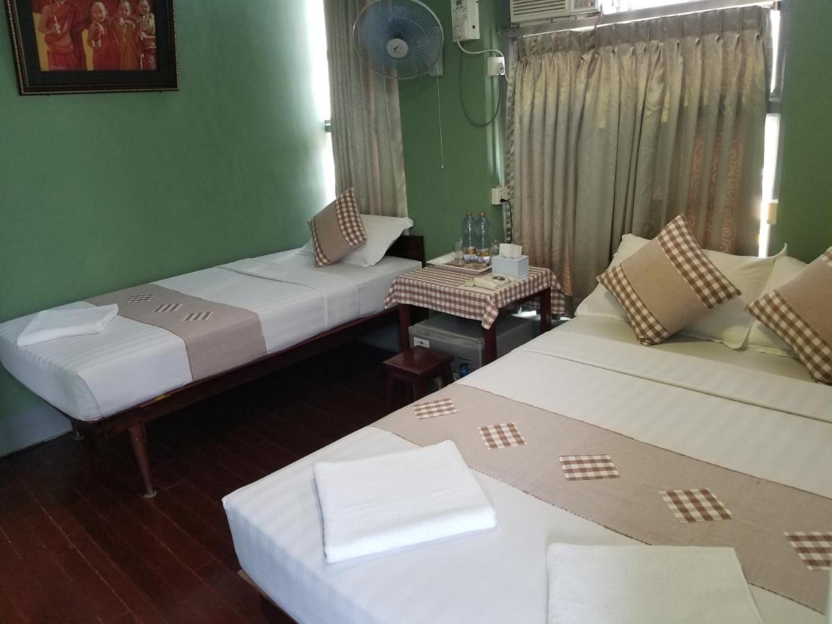 The Sat Yangon Vandrehjem Eksteriør billede
